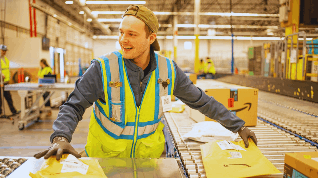 Empleos en Amazon: Cómo postularte, qué esperar y cómo conseguir el trabajo rápido