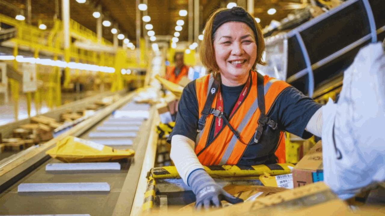 Empleos en Amazon: Cómo postularte, qué esperar y cómo conseguir el trabajo rápido