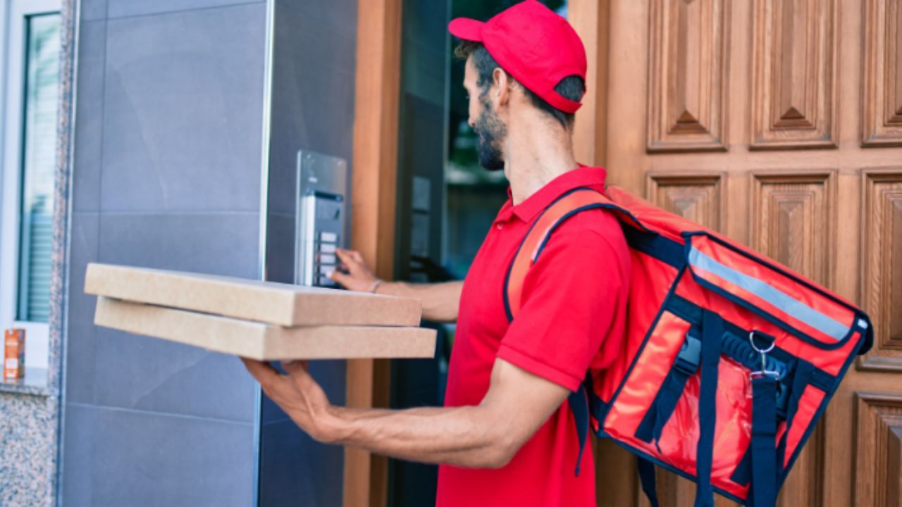 Pizza Hut Jobs: How to Apply for Team Member and Driver Roles